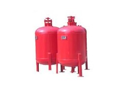 求購(gòu)節(jié)水施肥罐