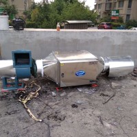 油煙分離器高效凈化油煙不含糊