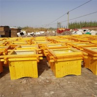 山西陽泉防腐木景觀花箱|綠化種植木質(zhì)花盆——戶外花箱