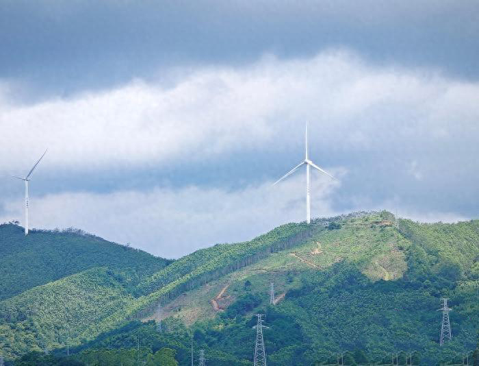 廣西綠電輸送再添“新動脈” 服務(wù)新能源高質(zhì)量發(fā)展