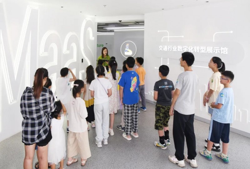 探訪綠色智慧交通 踐行節(jié)能低碳生活