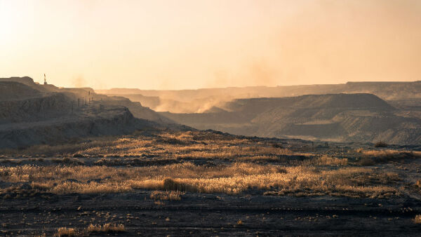 疆煤崛起，中國(guó)能源版圖重心悄然西移