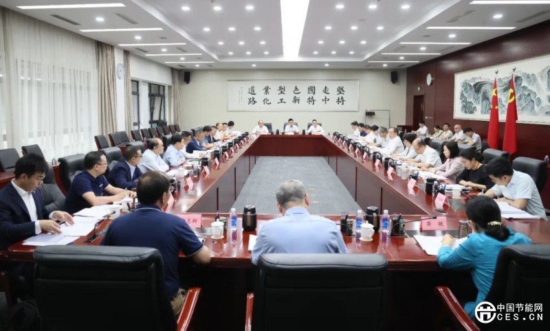 光伏重磅！工信部組織14家巨頭座談 更多細(xì)節(jié)曝光