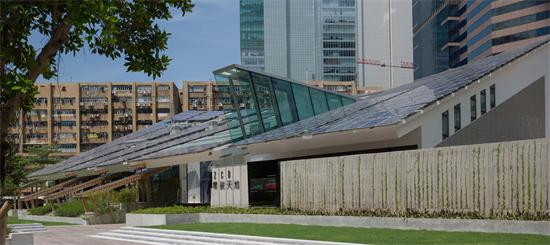 屋頂太陽(yáng)能板