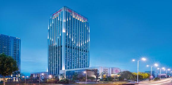 世紀(jì)微熵獲“2015中國建筑領(lǐng)域節(jié)能服務(wù)十大品牌”等殊榮