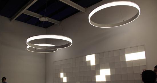 這些智能建筑以人性化、環(huán)保、健康為目標(biāo)