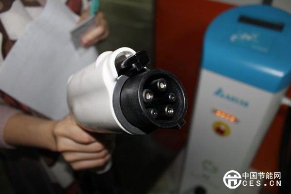 低速電動(dòng)車標(biāo)準(zhǔn)焦點(diǎn)不在速度 安全最重要