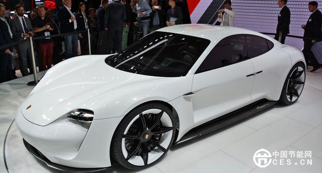 保時捷投資10.9億美元  生產(chǎn)首款純電動跑車Mission E