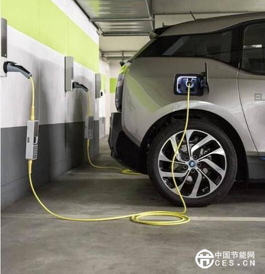 電動(dòng)汽車的春天：德國公司把路燈變成充電樁