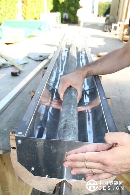 節(jié)約能源：DIY一個太陽能集熱器裝屋頂