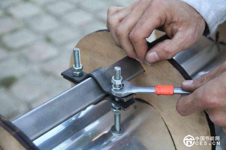 節(jié)約能源：DIY一個太陽能集熱器裝屋頂