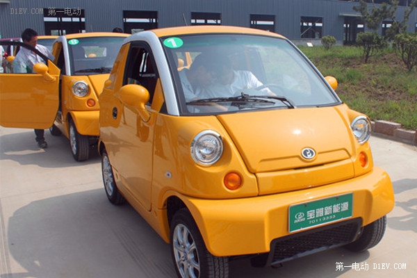 “童年”小型電動車