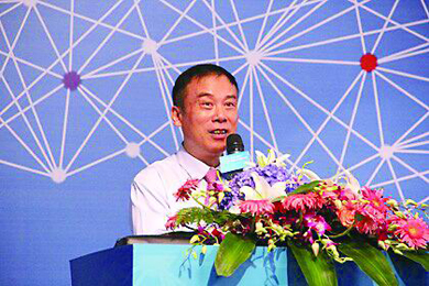 徐揚(yáng)生 未來(lái)機(jī)器人發(fā)展應(yīng)著重智能化