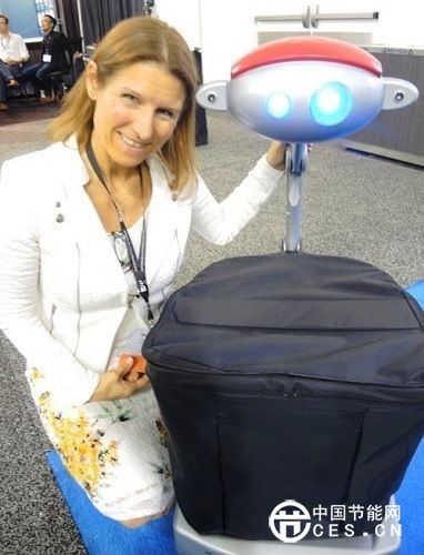Wendy Roberts與她的機(jī)器人Budgee